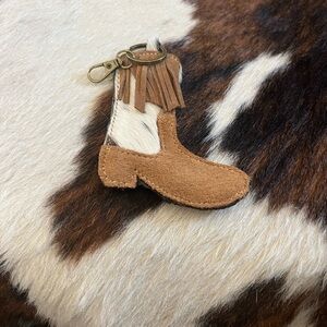 Nwt Tan Fringe hair on hide Boot Keychain adorable
